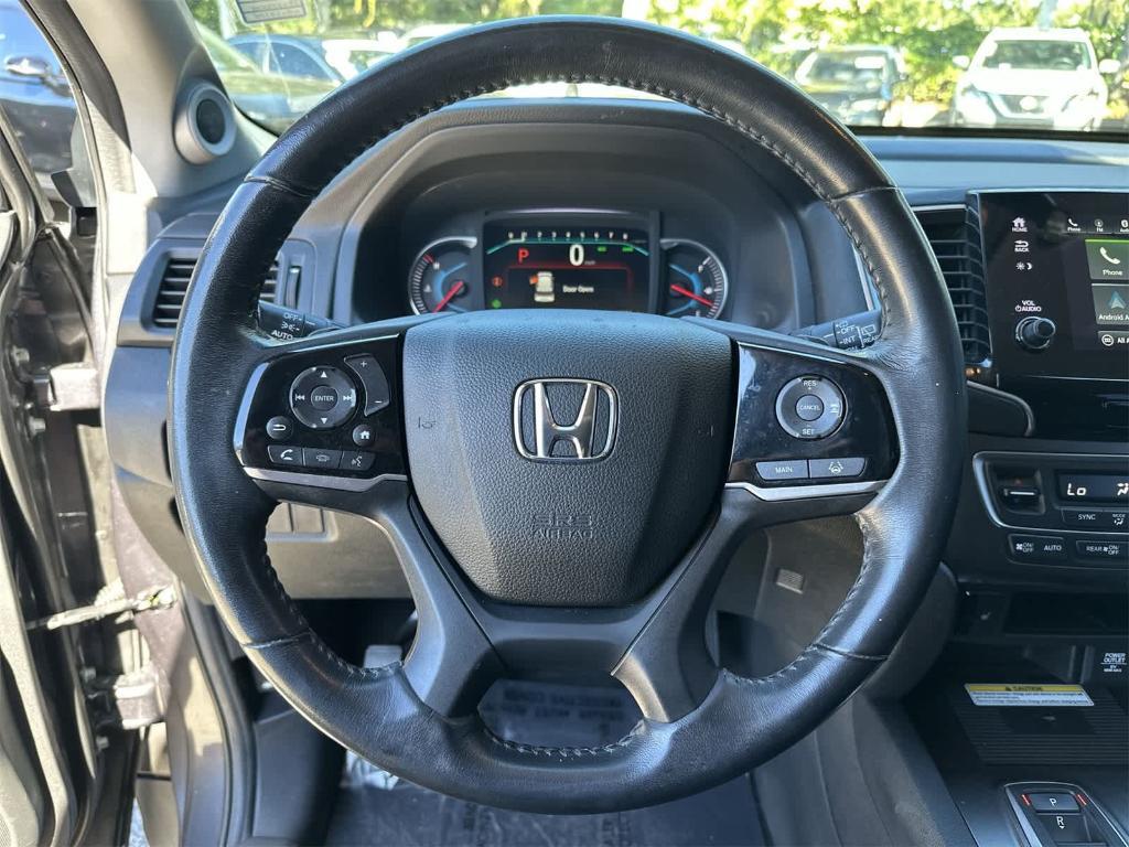 used 2022 Honda Pilot car, priced at $27,299