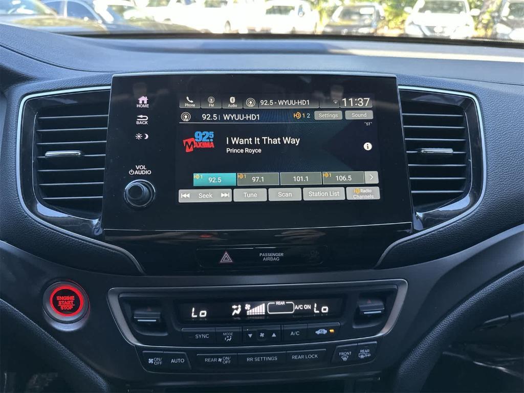 used 2022 Honda Pilot car, priced at $27,299