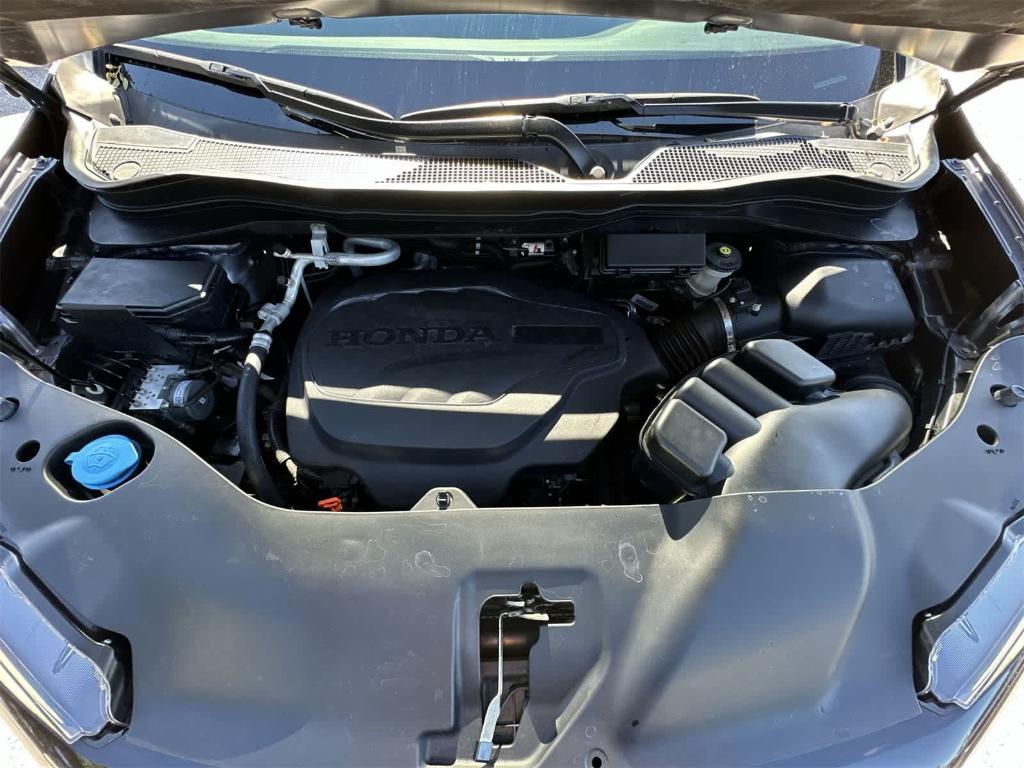 used 2022 Honda Pilot car, priced at $27,299