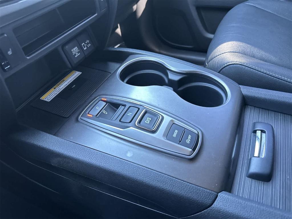 used 2022 Honda Pilot car, priced at $27,299