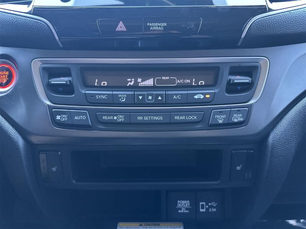used 2022 Honda Pilot car, priced at $27,299