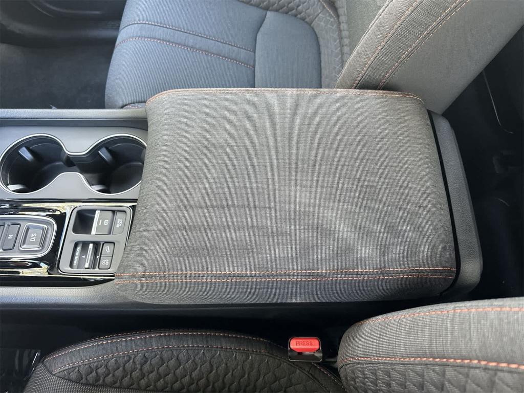 new 2025 Honda Pilot car, priced at $40,143