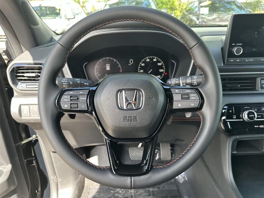 new 2025 Honda Pilot car, priced at $40,143