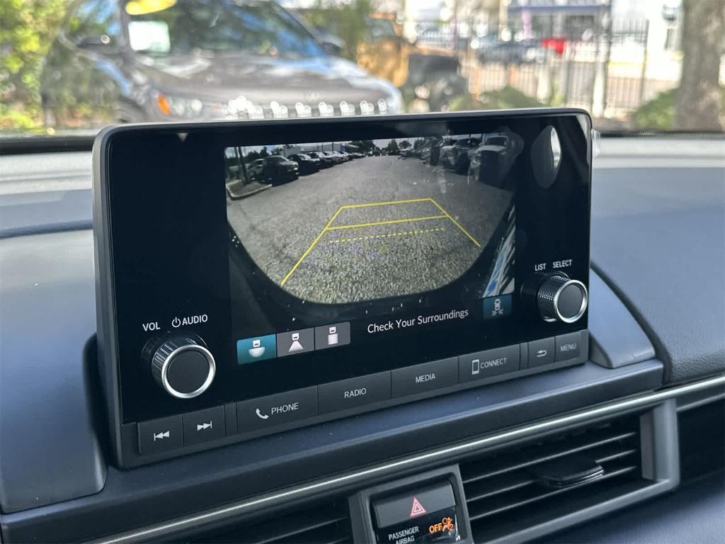 new 2025 Honda Pilot car, priced at $40,143