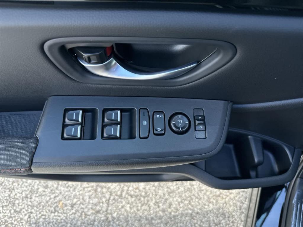 new 2025 Honda Pilot car, priced at $40,143