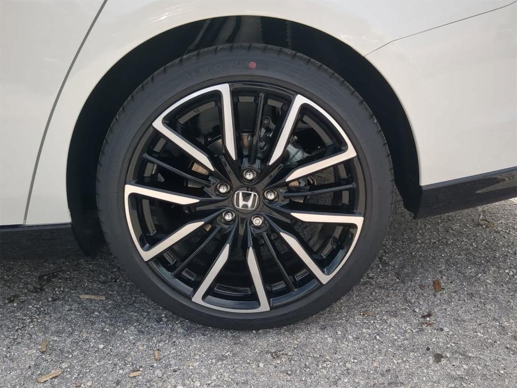 new 2025 Honda Accord Hybrid car, priced at $38,575