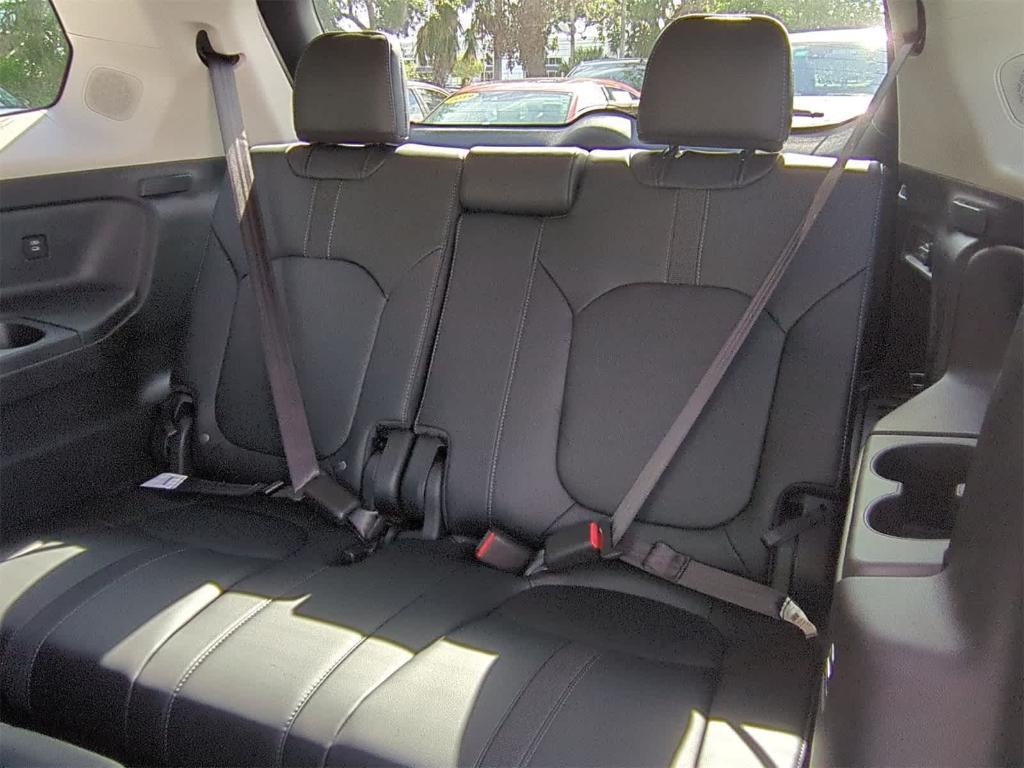 new 2025 Honda Pilot car, priced at $48,096