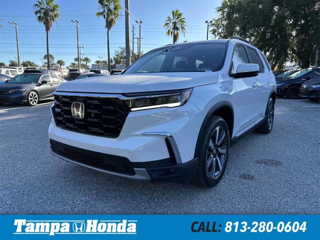 new 2025 Honda Pilot car, priced at $48,096