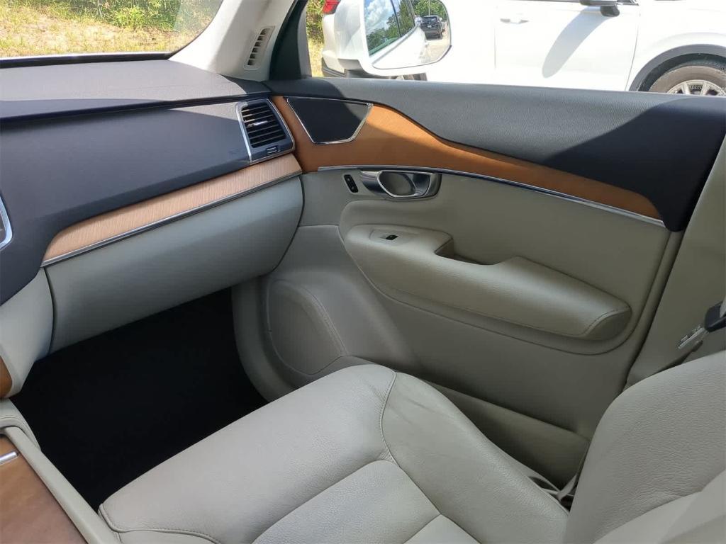 used 2021 Volvo XC90 car, priced at $19,991