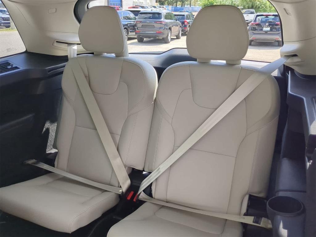 used 2021 Volvo XC90 car, priced at $19,991