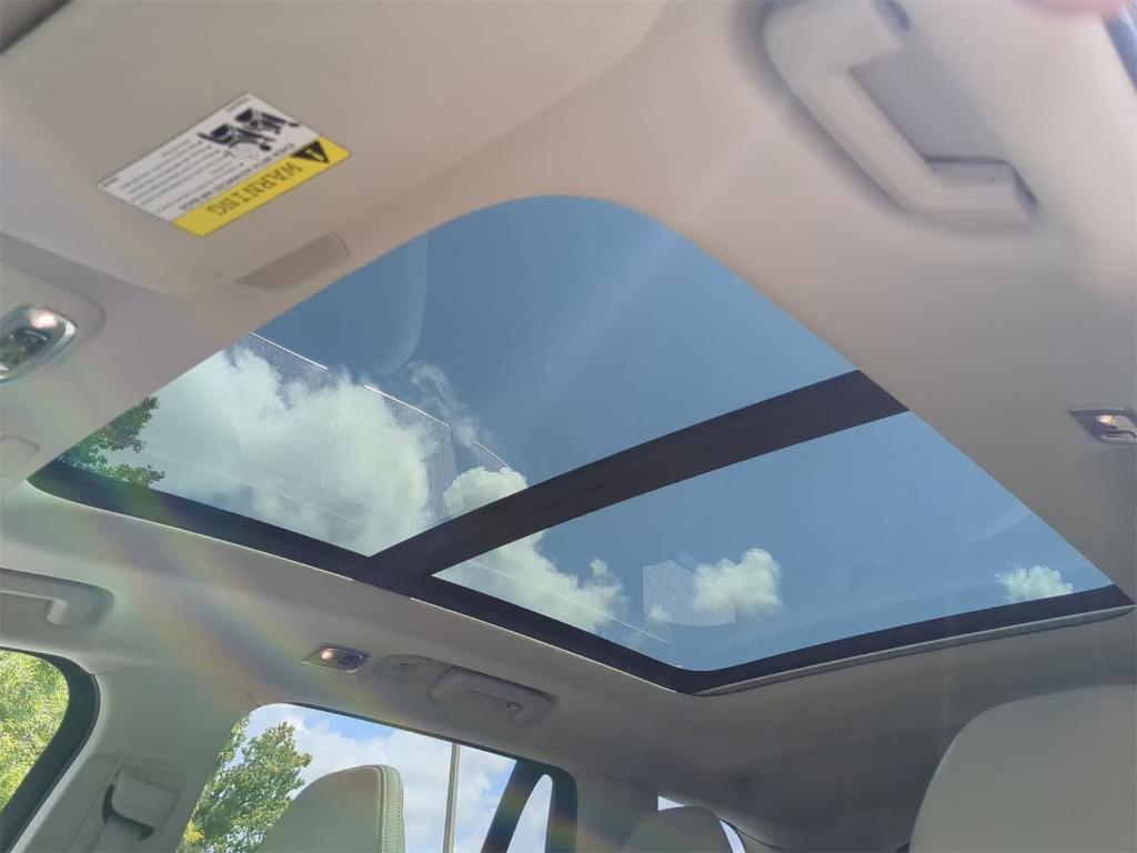 used 2021 Volvo XC90 car, priced at $19,991