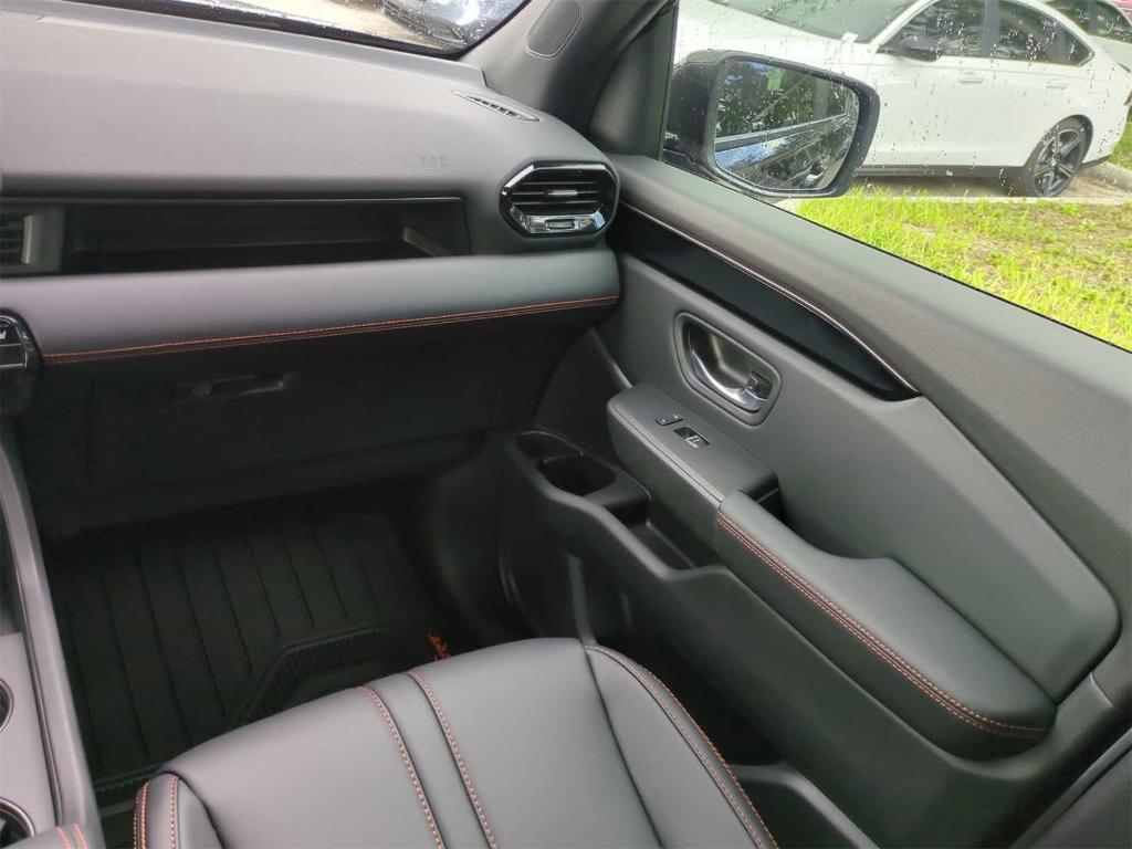 new 2025 Honda Pilot car, priced at $48,816