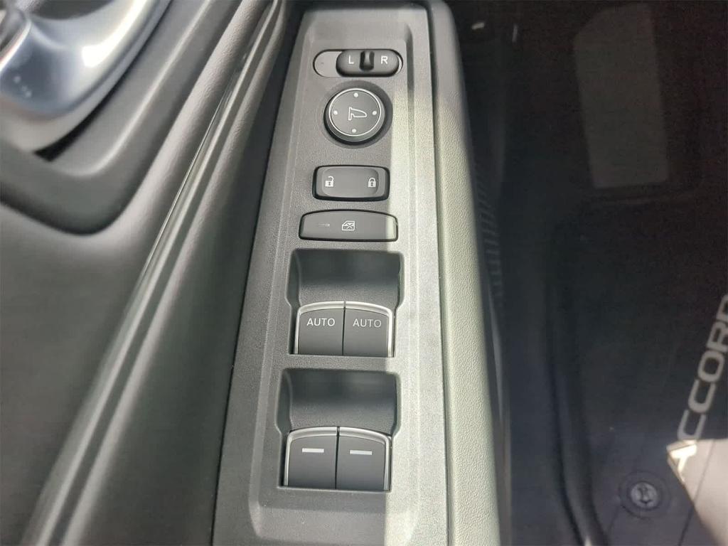 new 2025 Honda Accord Hybrid car, priced at $34,772