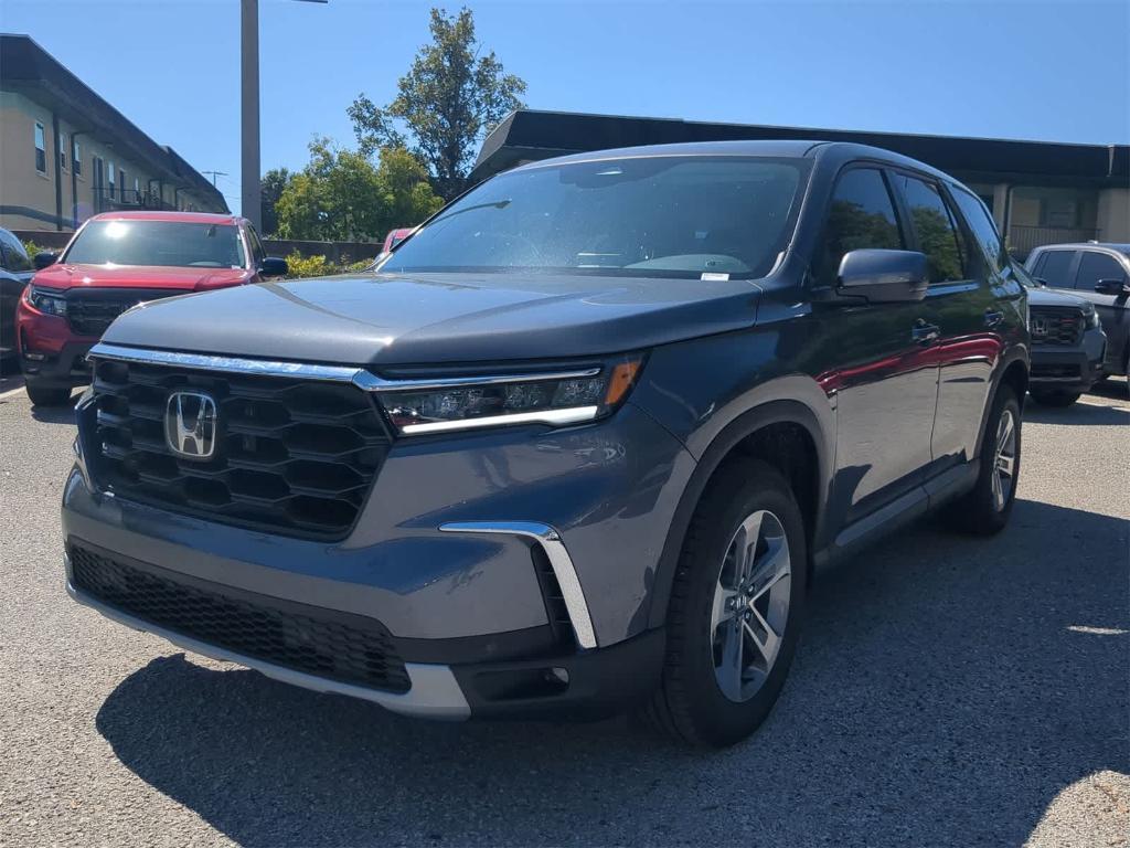 new 2025 Honda Pilot car, priced at $45,168