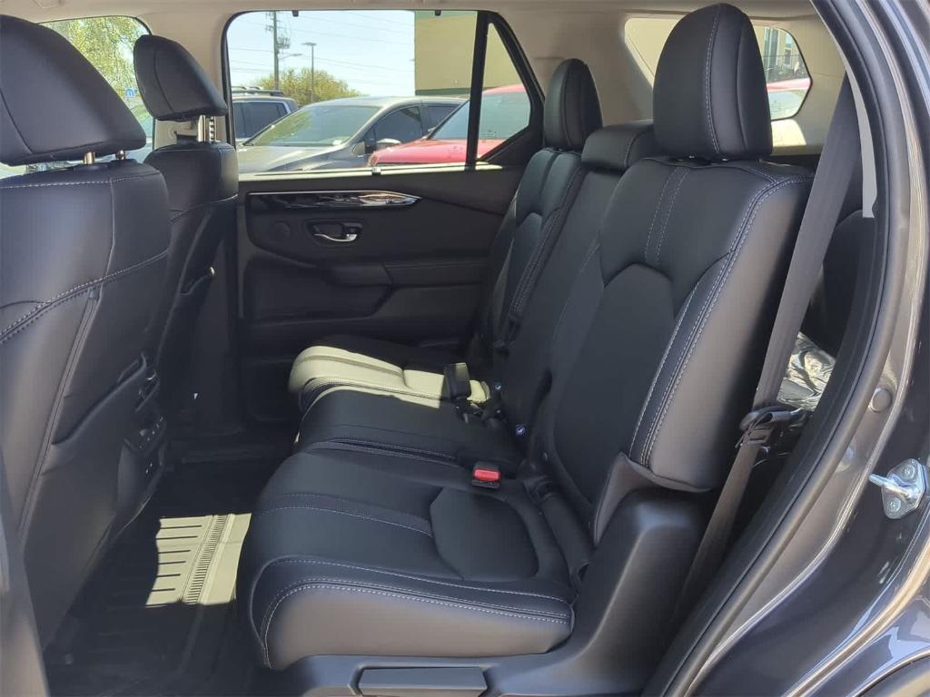 new 2025 Honda Pilot car, priced at $45,168