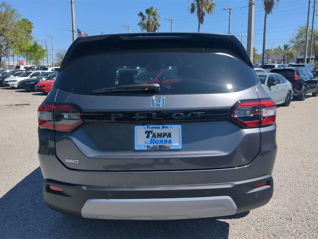 new 2025 Honda Pilot car, priced at $45,168