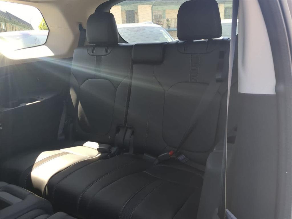 new 2025 Honda Pilot car, priced at $45,168
