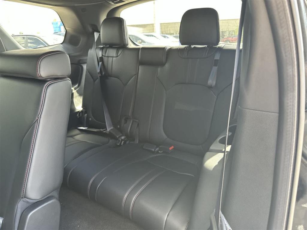 new 2025 Honda Pilot car, priced at $52,025