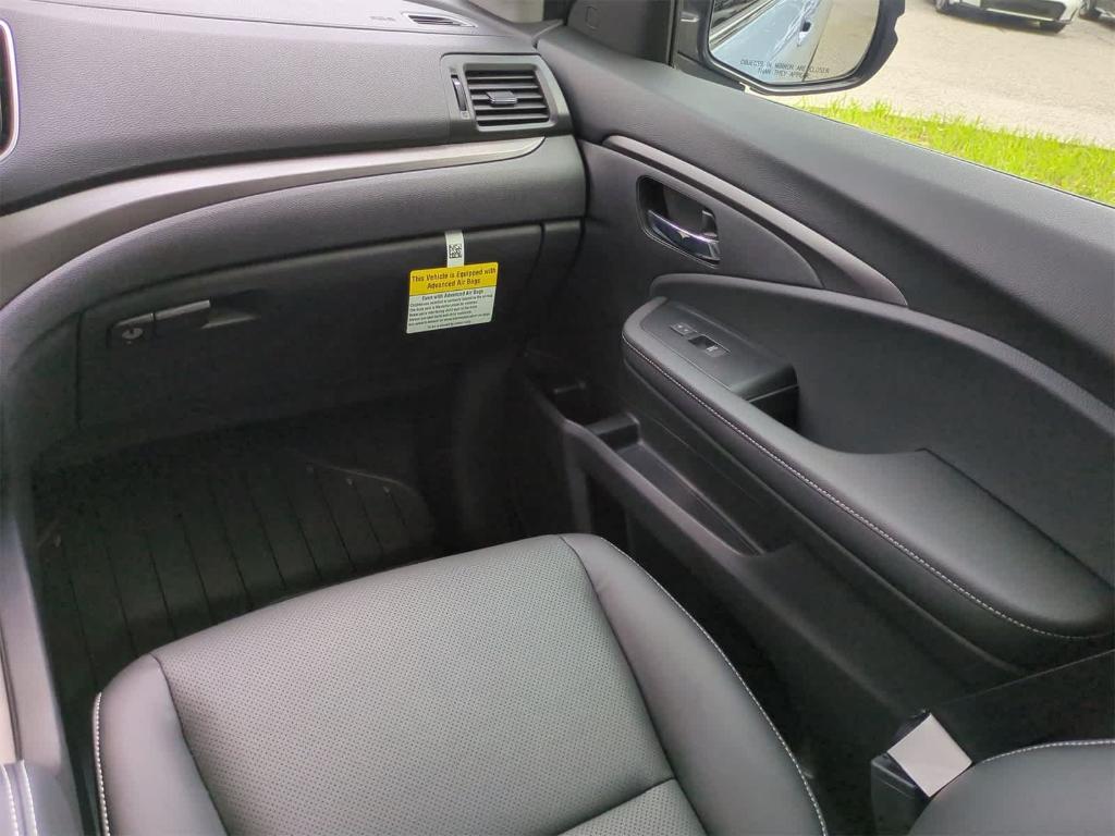 new 2025 Honda Ridgeline car, priced at $43,414