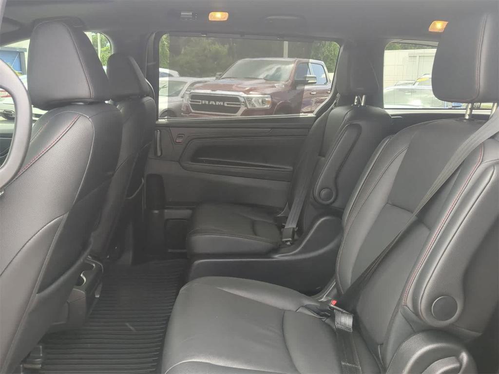 used 2025 Honda Odyssey car, priced at $38,790