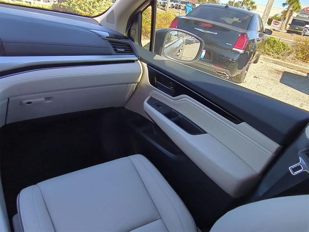 new 2025 Honda Odyssey car, priced at $46,373
