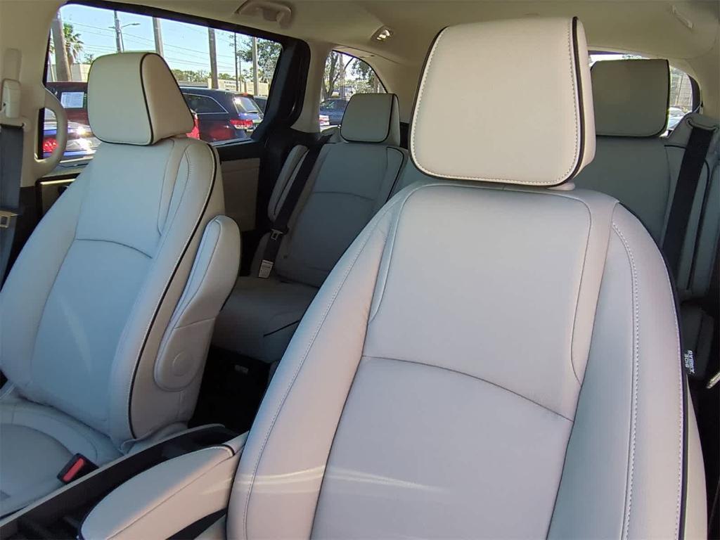 new 2025 Honda Odyssey car, priced at $42,687