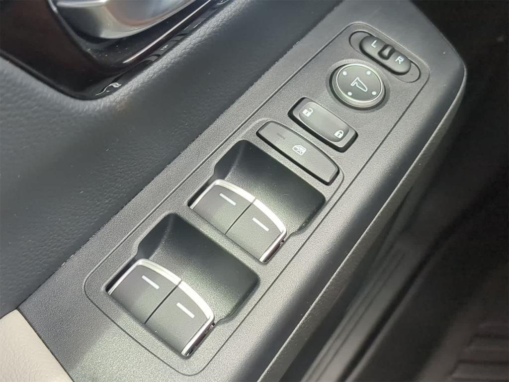 used 2024 Honda CR-V car, priced at $28,916