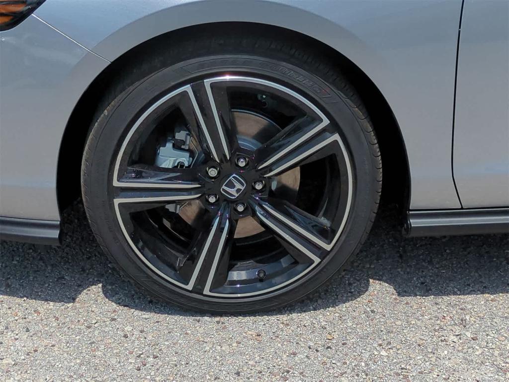 new 2025 Honda Accord Hybrid car, priced at $33,714