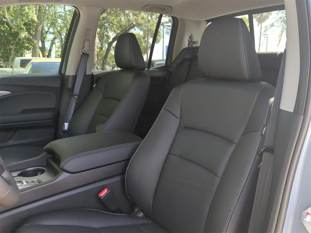 new 2025 Honda Ridgeline car, priced at $43,222