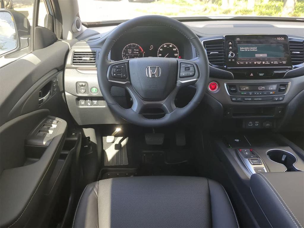 new 2025 Honda Ridgeline car, priced at $43,222