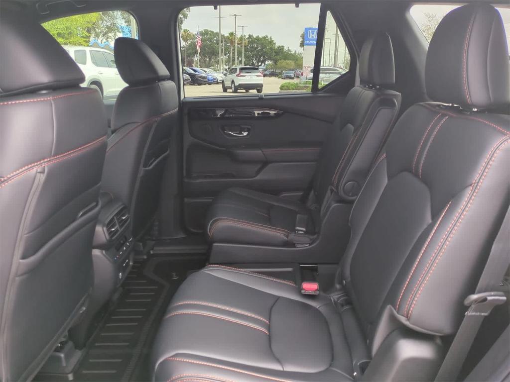 new 2025 Honda Pilot car, priced at $50,006