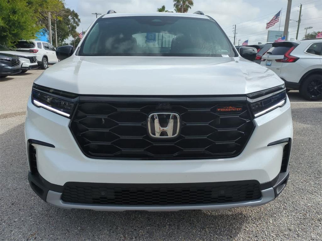 new 2025 Honda Pilot car, priced at $50,006