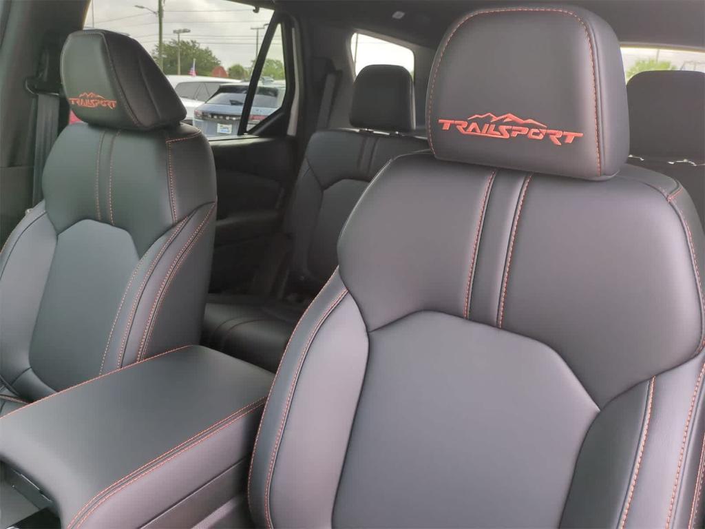 new 2025 Honda Pilot car, priced at $50,006