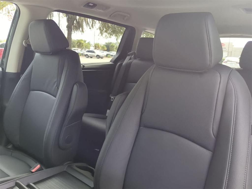 new 2026 Honda Odyssey car, priced at $42,262
