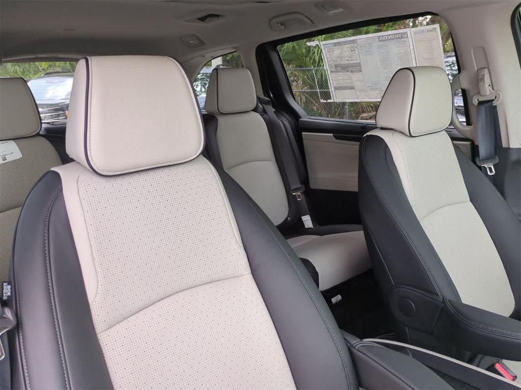 new 2025 Honda Odyssey car, priced at $50,525