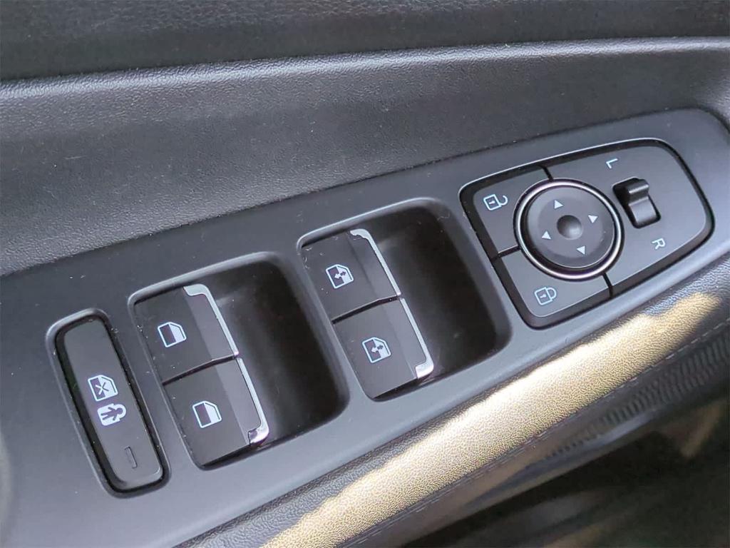 used 2022 Hyundai Santa Fe car, priced at $20,006