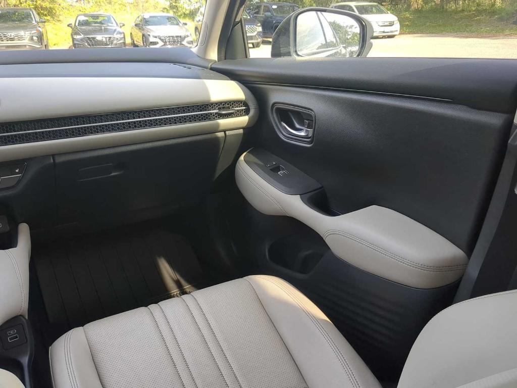 used 2023 Honda HR-V car, priced at $25,819