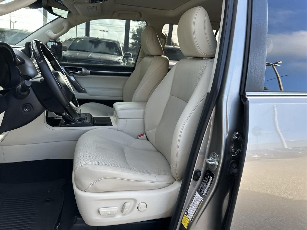 used 2023 Lexus GX 460 car, priced at $47,259