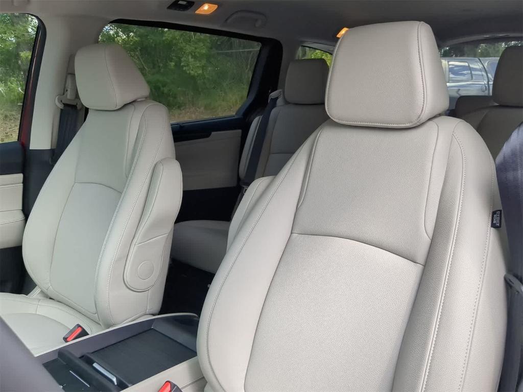 new 2025 Honda Odyssey car, priced at $42,294