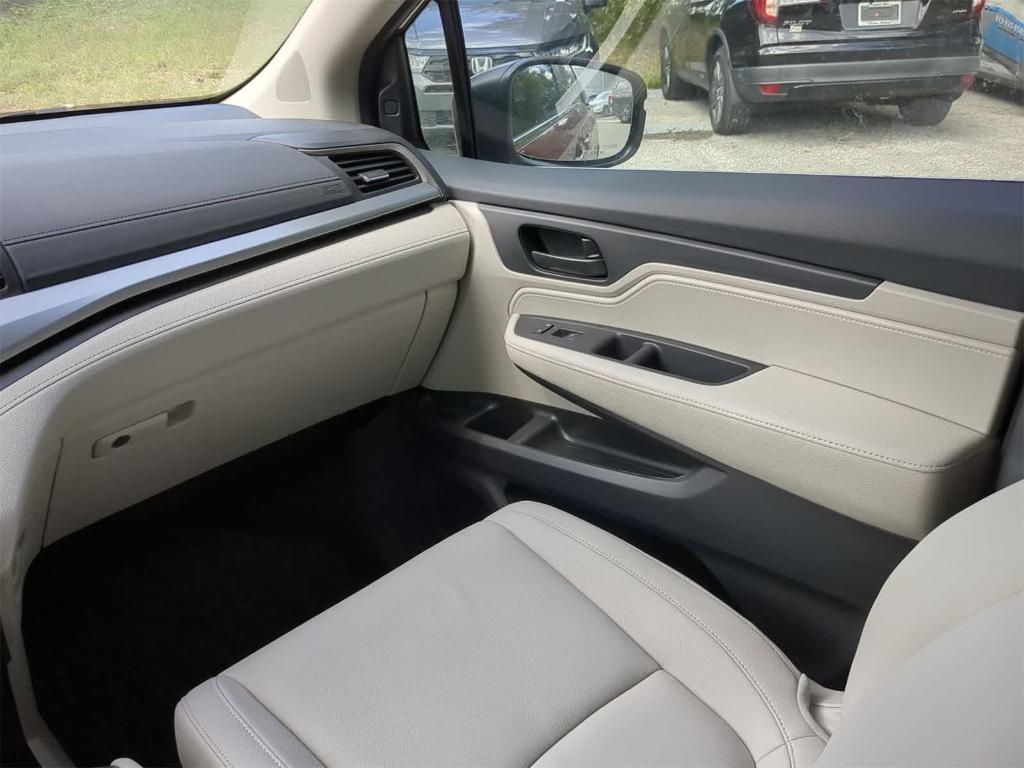 new 2025 Honda Odyssey car, priced at $42,294
