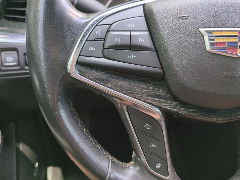 used 2021 Cadillac XT5 car, priced at $24,389
