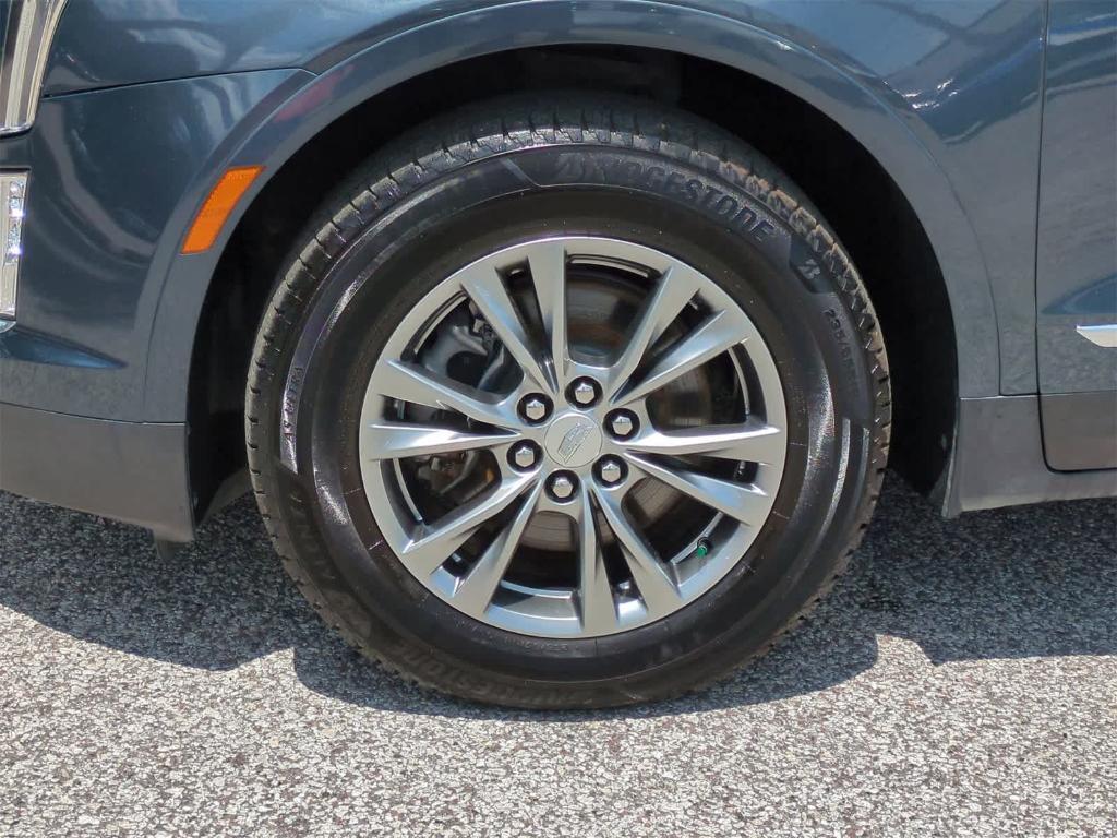 used 2021 Cadillac XT5 car, priced at $23,201