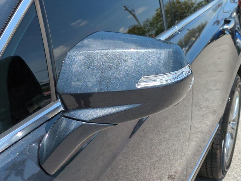 used 2021 Cadillac XT5 car, priced at $23,201