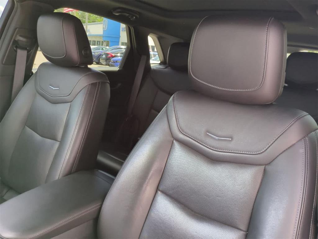 used 2021 Cadillac XT5 car, priced at $24,389