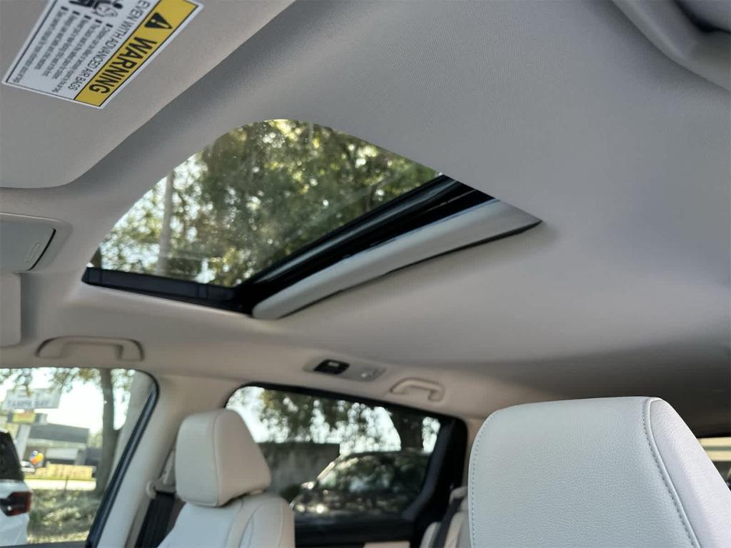 new 2026 Honda Odyssey car, priced at $43,034