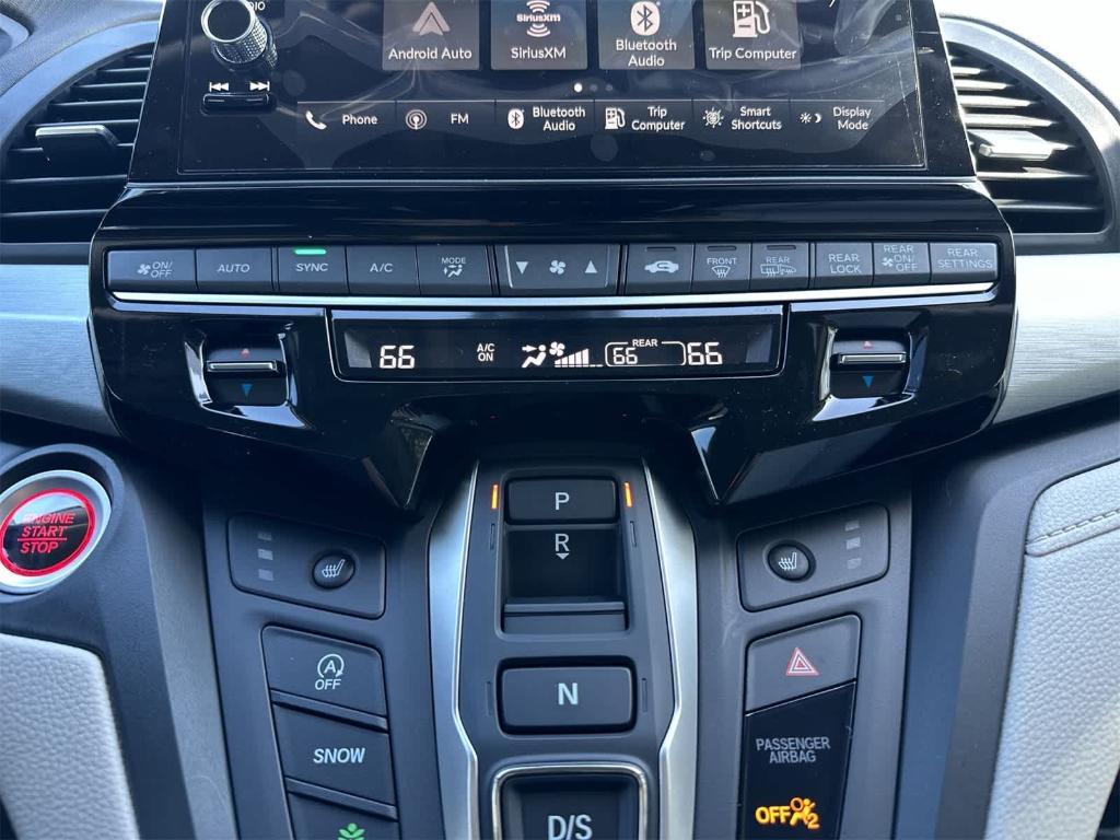 new 2026 Honda Odyssey car, priced at $43,034