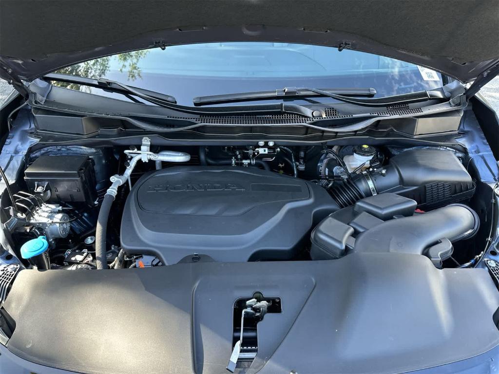 new 2026 Honda Odyssey car, priced at $43,034