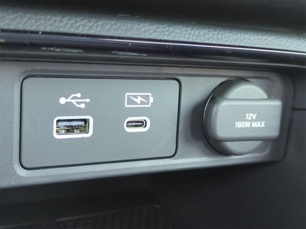 new 2025 Honda CR-V Hybrid car, priced at $39,770