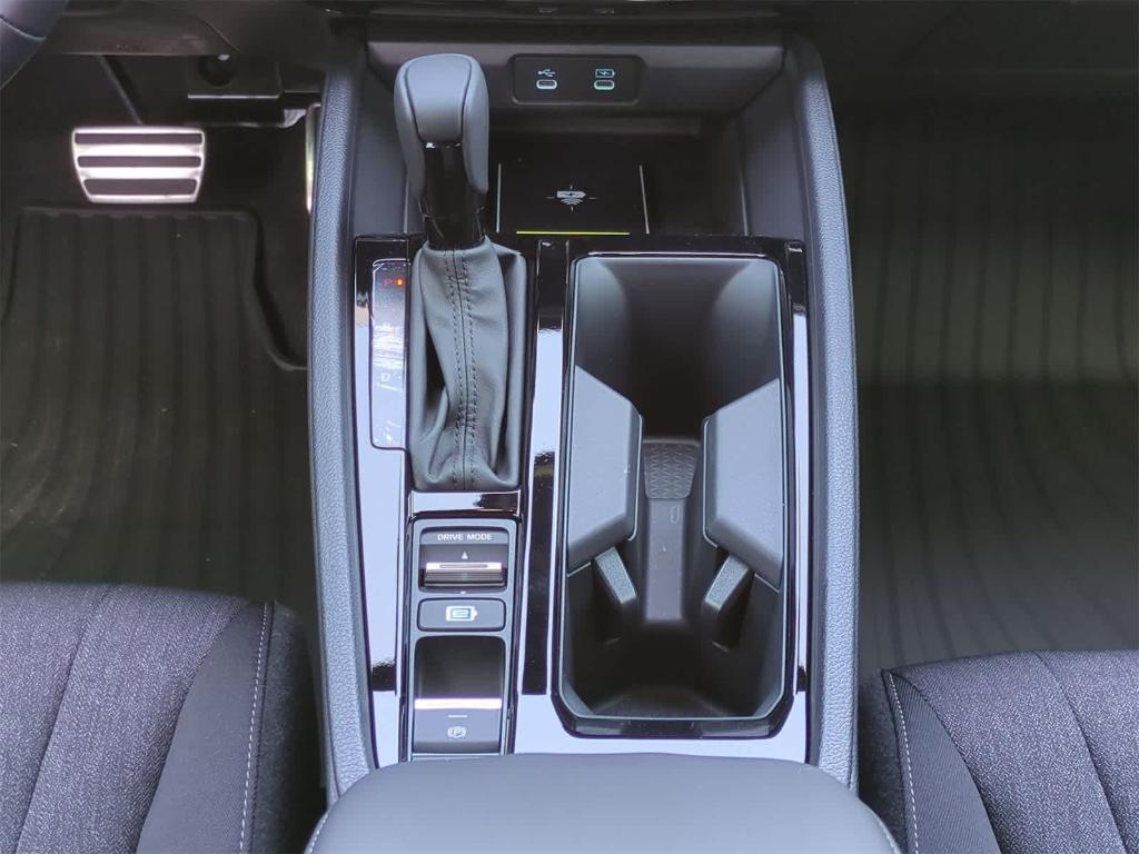 new 2025 Honda Accord Hybrid car, priced at $34,145