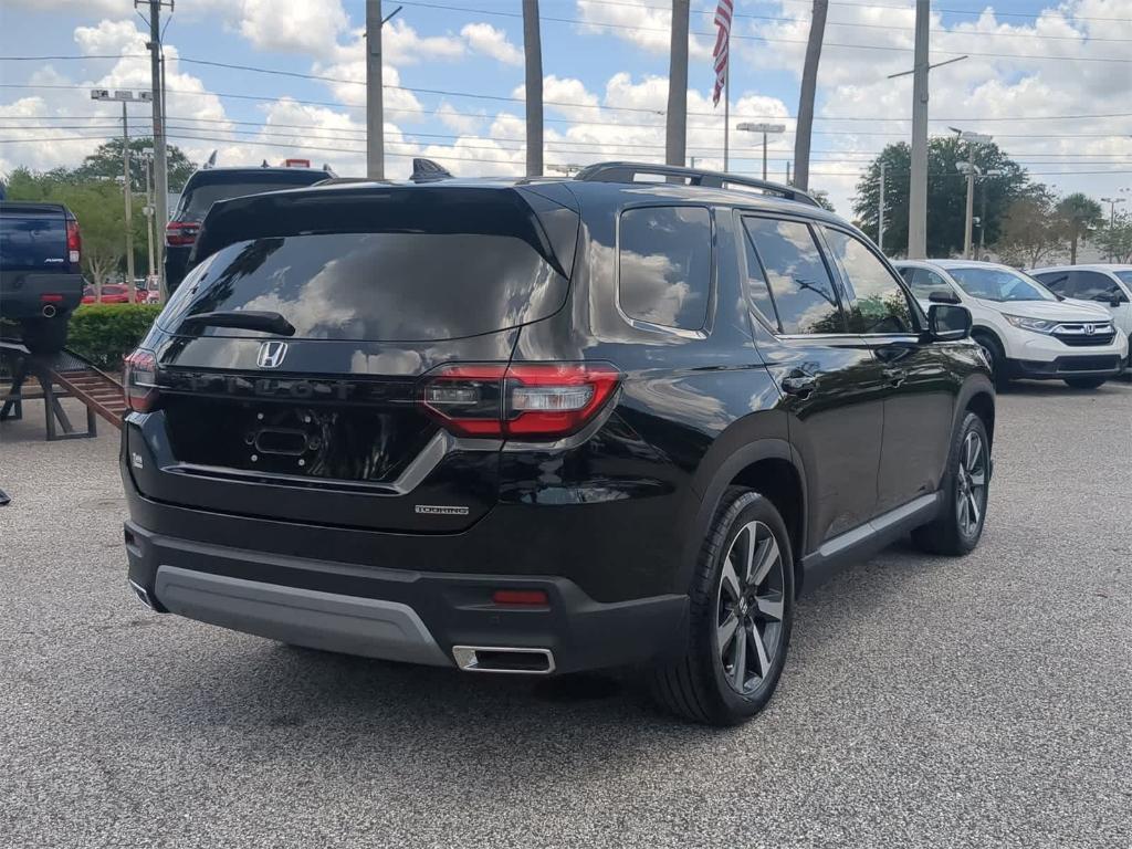 used 2024 Honda Pilot car, priced at $39,911